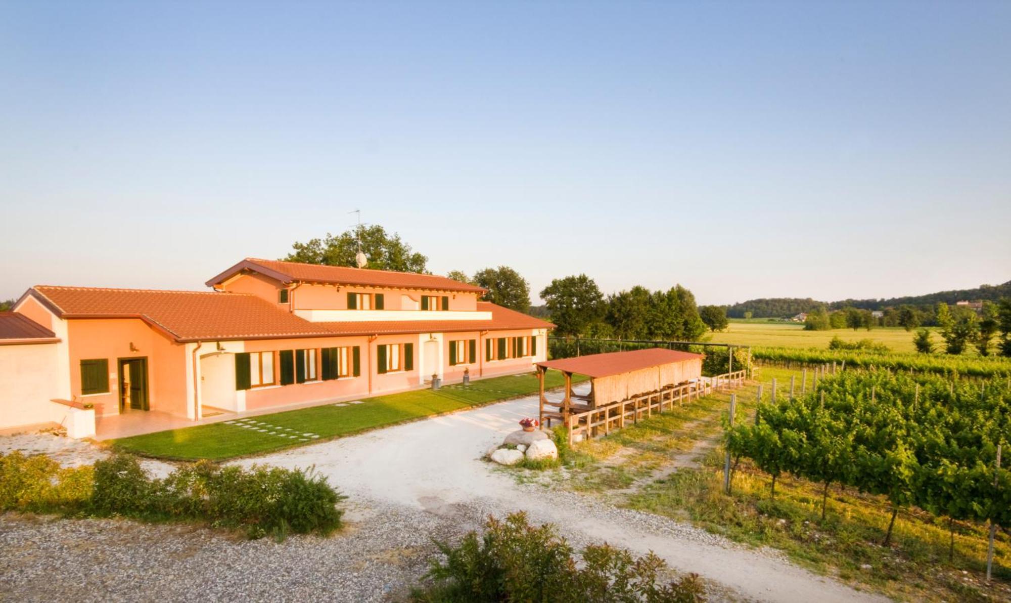 Agriturismo Cascina Roveri Монцамбано Экстерьер фото