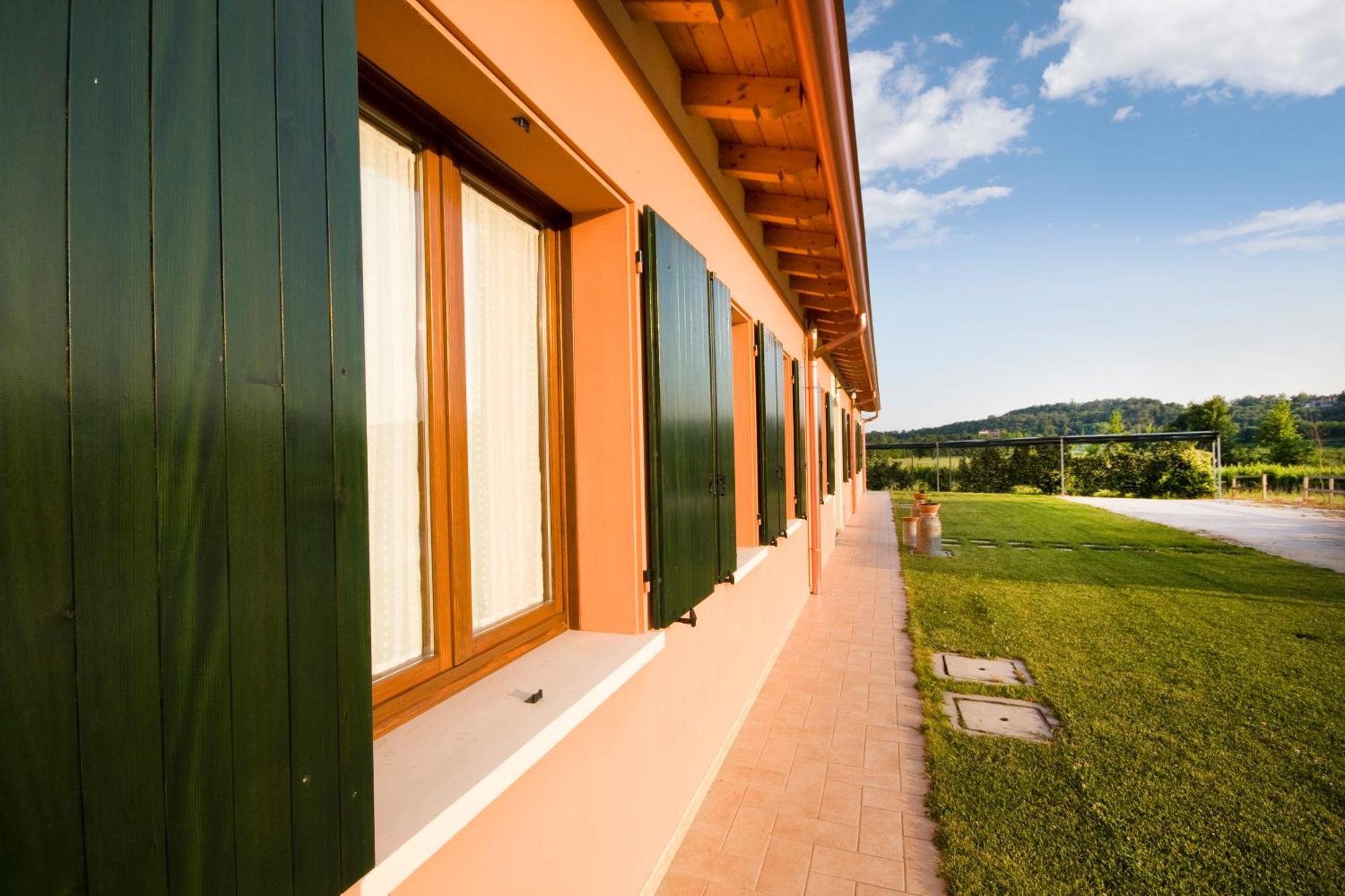 Agriturismo Cascina Roveri Монцамбано Экстерьер фото